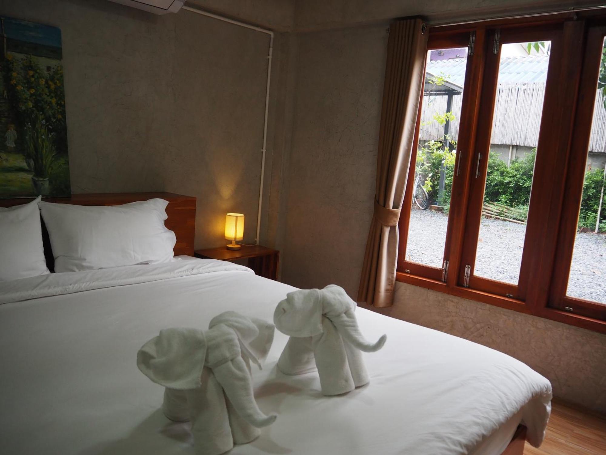 Banmai87 Guest House บ้านไม้87 เกสต์เฮ้าส์ Phra Nakhon Si Ayutthaya Exterior photo